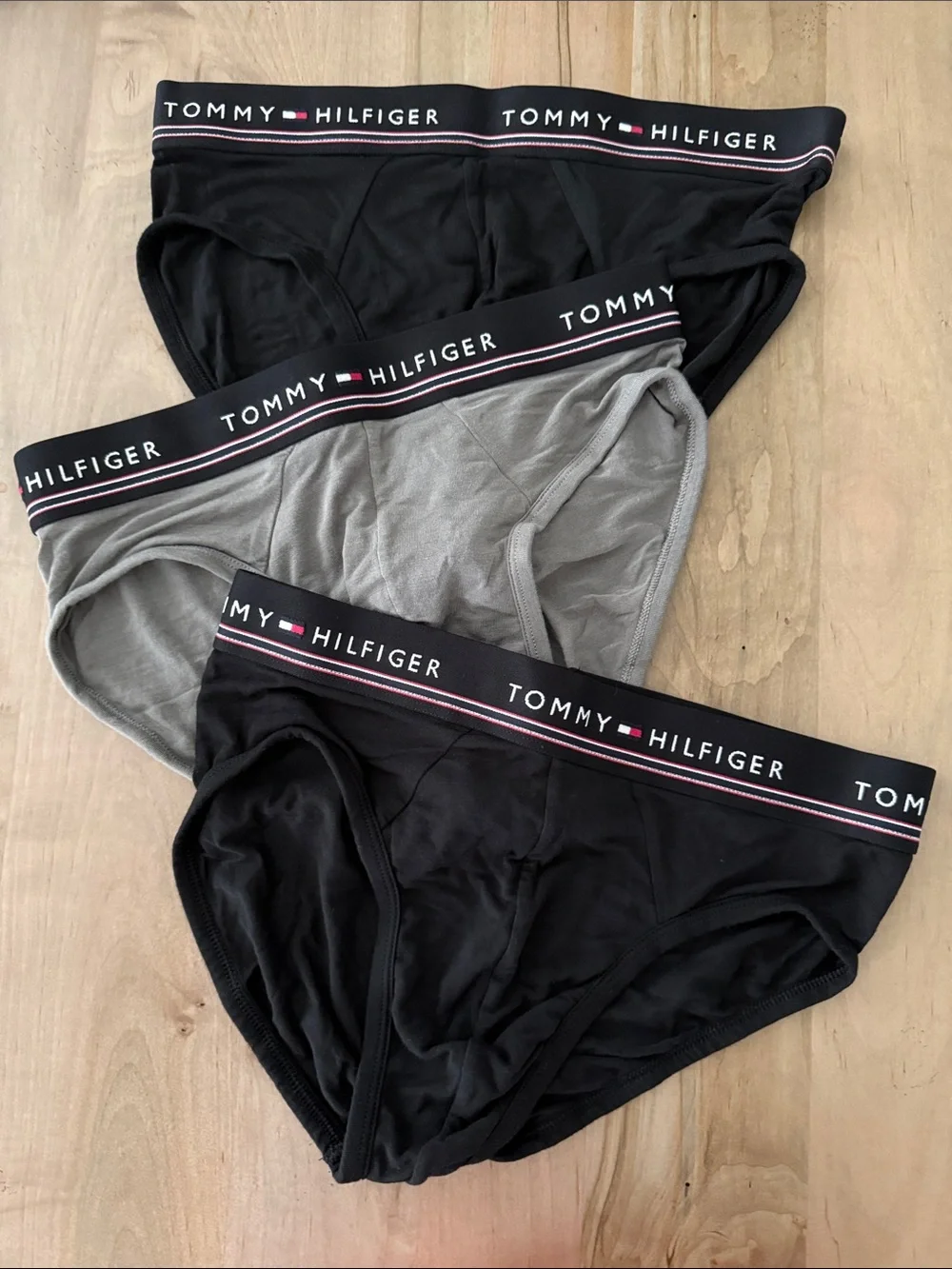 Tommy Hilfiger Men’s Briefs Pack — Black & Gray